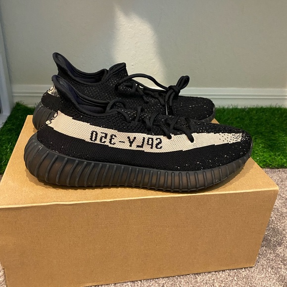 Yeezy boost 350 V2 - Picture 6 of 7